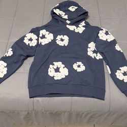 The Cotton Wreath Sweatshirt Navy (PROOF OF PURCHASE) 