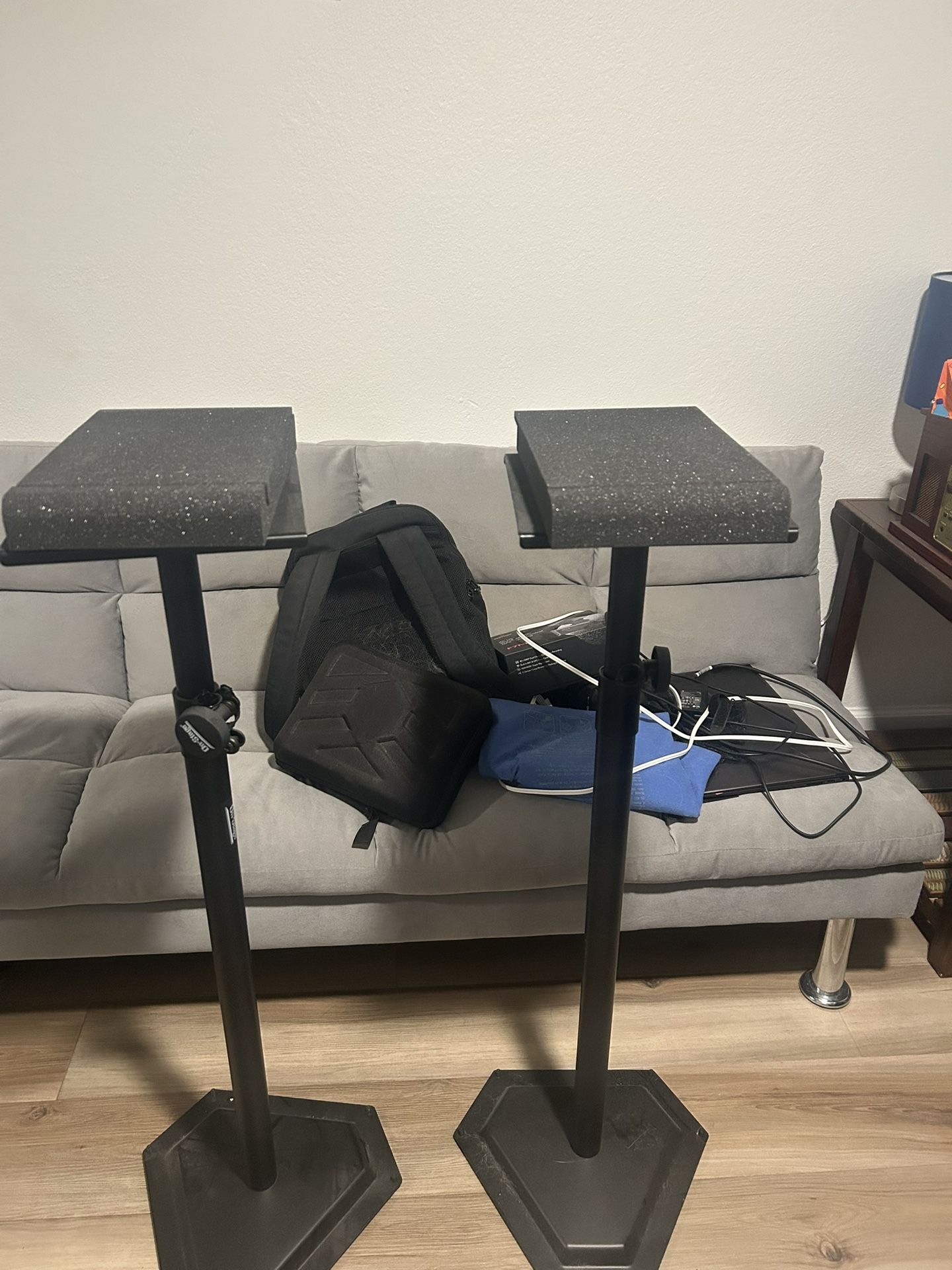 On-Stage Adjustable Height Stand Speaker Stands Pair Black Home Audio wFoamPads