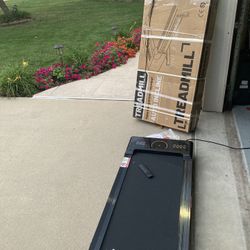 New Portable Treadmill (450 Lb Capacity )- 4 Speed 