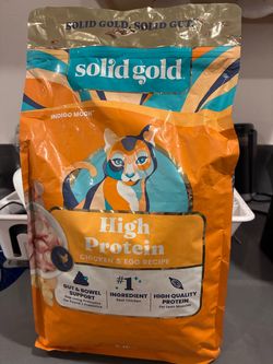 Solid Gold dry cat food