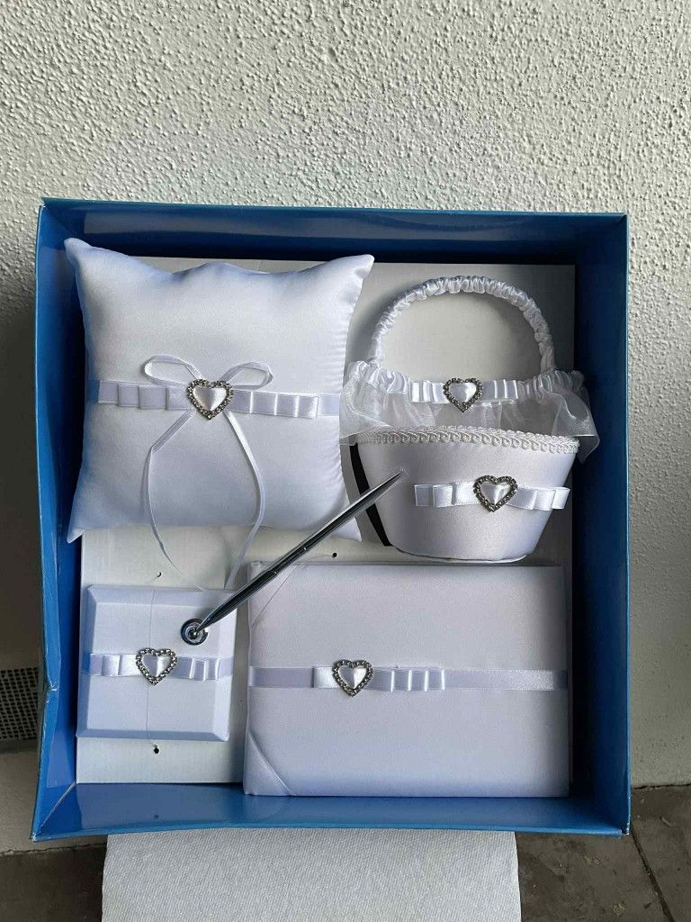 Wedding Accessories Set