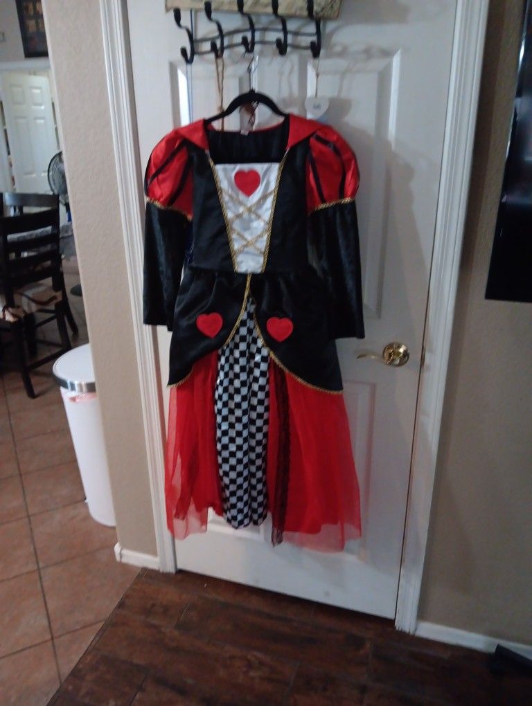 Disney QUEEN  Of  Heart 