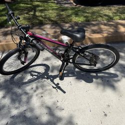 Specialized Kids Bike (XS / 13”) – Recently Serviced – Ready to Ride 