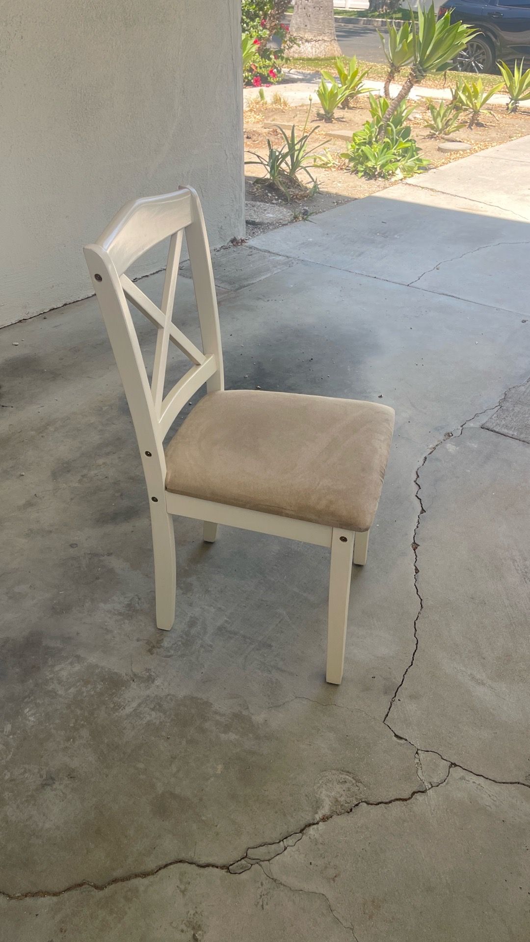 Cierra H Upholstered Side Chair