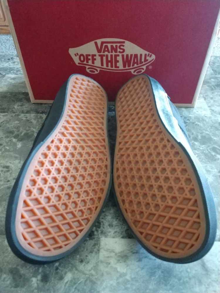 Ladies Black VANS Size 8.5