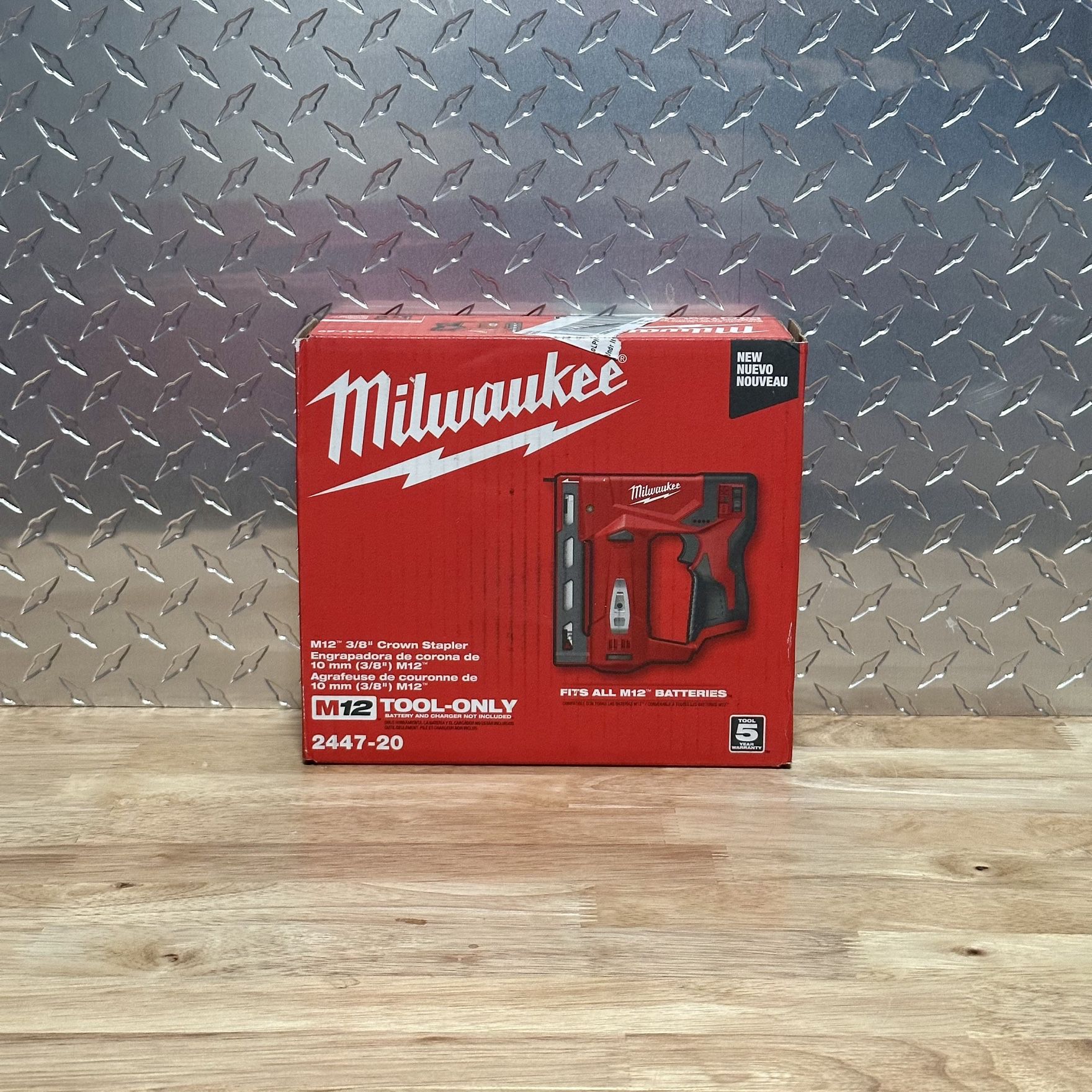 Milwaukee M12 3/8 Crown Stapler 2447-20