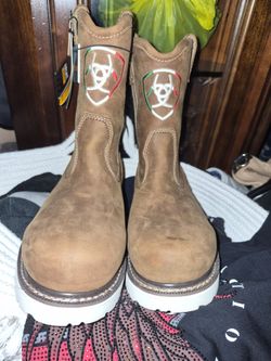 Ariat boots,  7d, $135 firm. Seagoville tx 75159