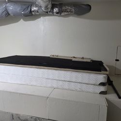 Free!! 4 Twin Box Springs, King Bedframe And Headboard