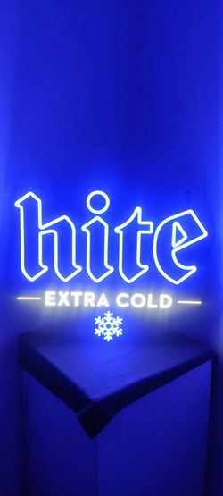 HITE LED LIGHT .DODGERS & ANGELS BOBBLEHEADS AVAILABLE. ( ALSO PLENTY OF NEON SIGNS / LIGHTS AVAILABLE FOR SALE )TAP HANDLES