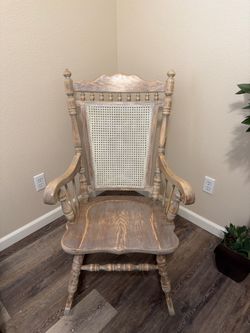 Solid Wood Rocking Chair