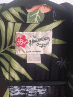 Authentic Hilo Hattie Hawaiian Shirt 