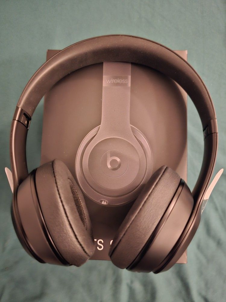 Brand NEW Open Box Beats