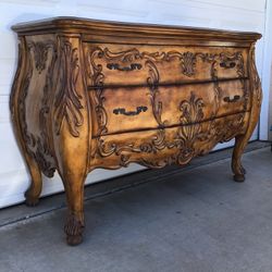 Bombay Dresser