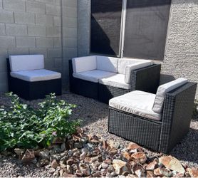 4-Piece Modular Wicker Outdoor Patio Furniture Set - Flexible Layout!