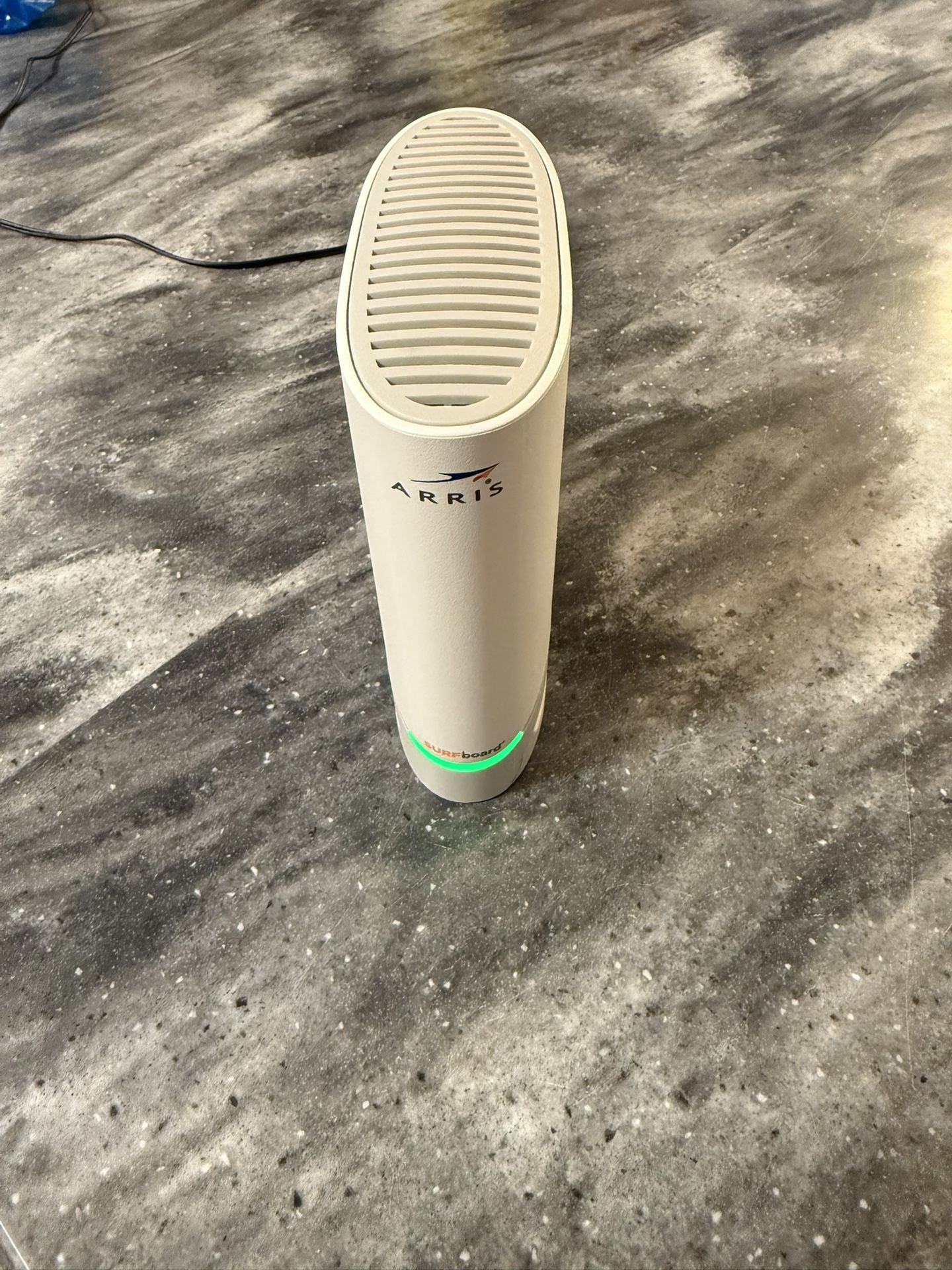 Arris Surfboard S33 Modem