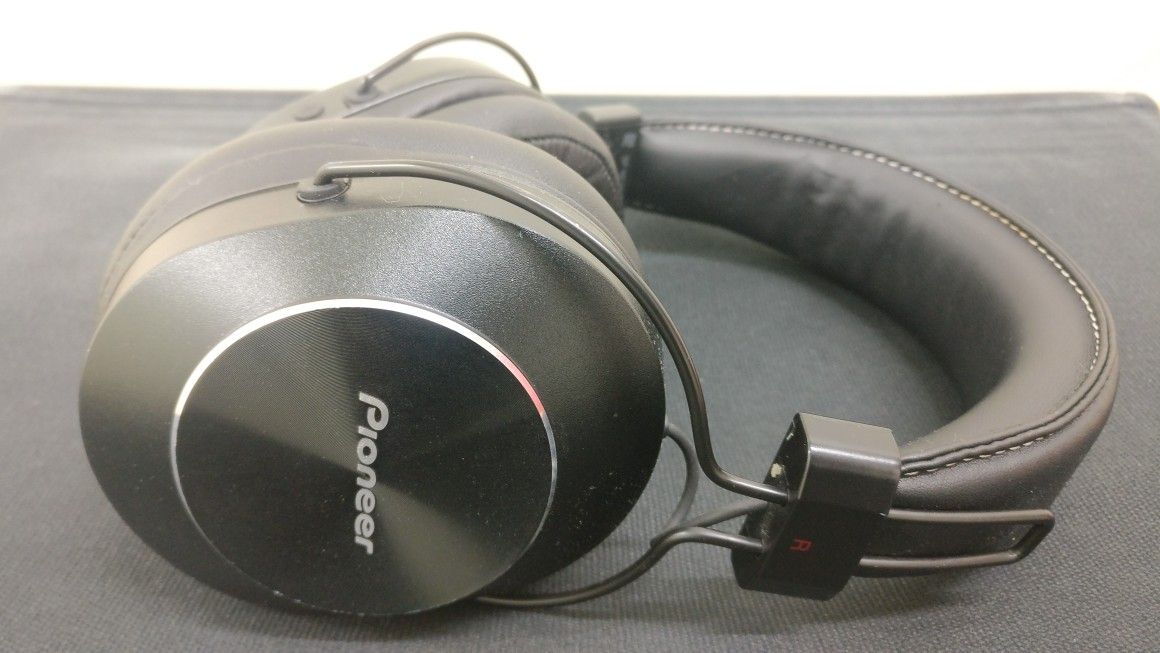 Pioneer SE-MS7BT-K Hi-Res Wireless Stereo Bluetooth Headphones Hi Res Audio