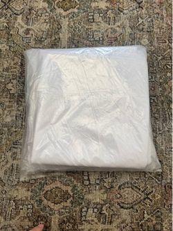 Set of 2 White 70-Inch Polyester Tablecloths