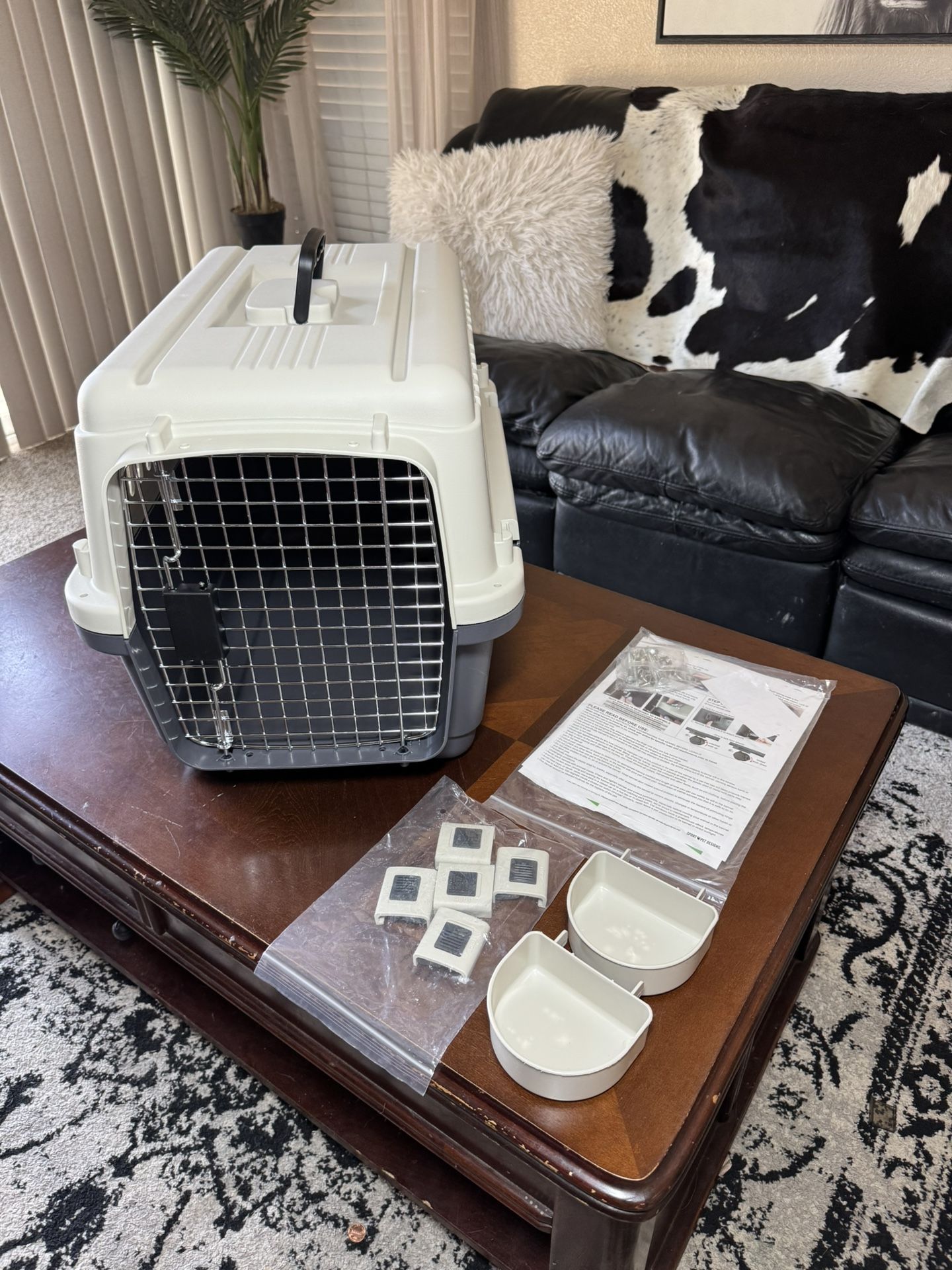 New 24” Pet Kennel Crate