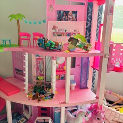 Barbie Dreamhouse 