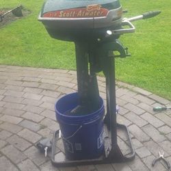  4 horsepower, 2 stroke outboard. Motor.cott-Atwater 1-14 Shift.  4 Hp  To stroke.
Outboard