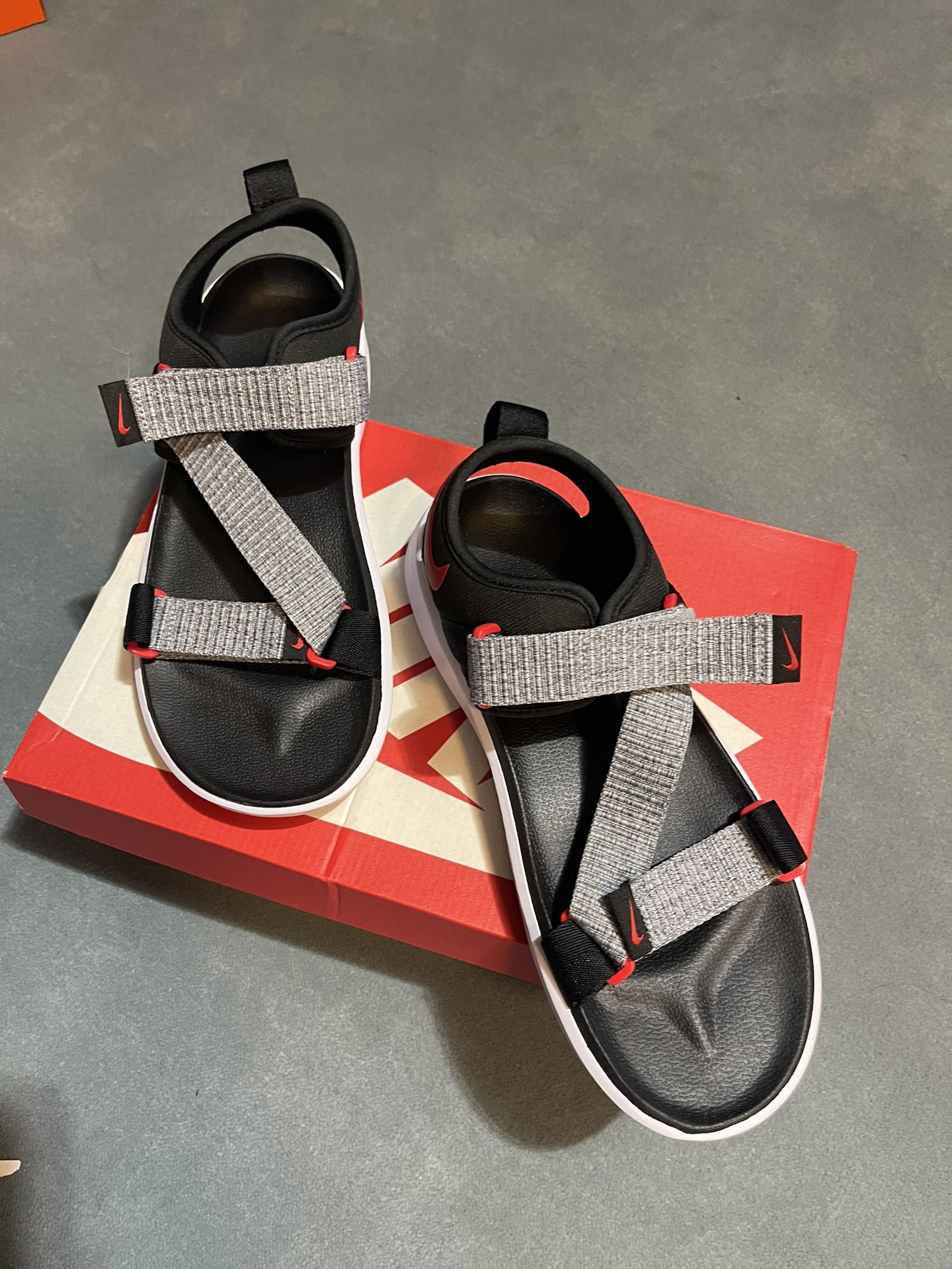 Nike Sandals Men’s Size 10 New