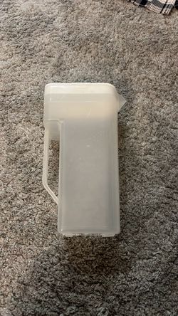 Clear Plastic Pitcher with Lid