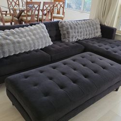 Couch, Modern Black. Pick Up On FRIDAY 9.19
