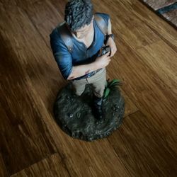 Uncharted 4: A Thief's End - Nathan Drake 12" Statue LIMITED EDITION