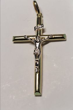 14 K GOLD CROSS PENDANT