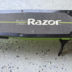 Razor Scooter E90 Black Label