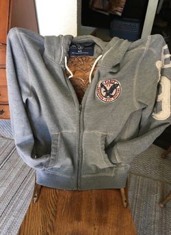 American Eagle Men’s M zip hoodie