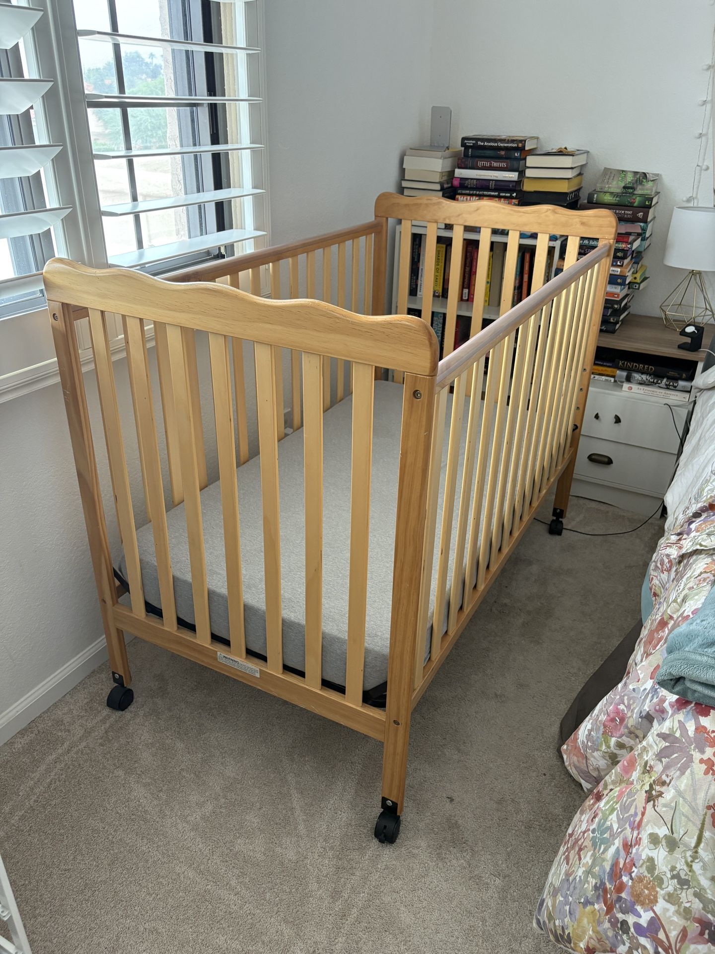 Baby crib