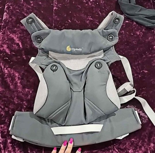 Ergobaby 360 Baby Carrier