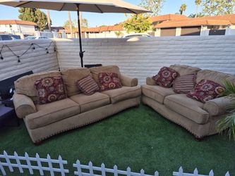 2 sofas