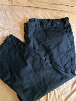 Men’s Carhartt Size 56x30