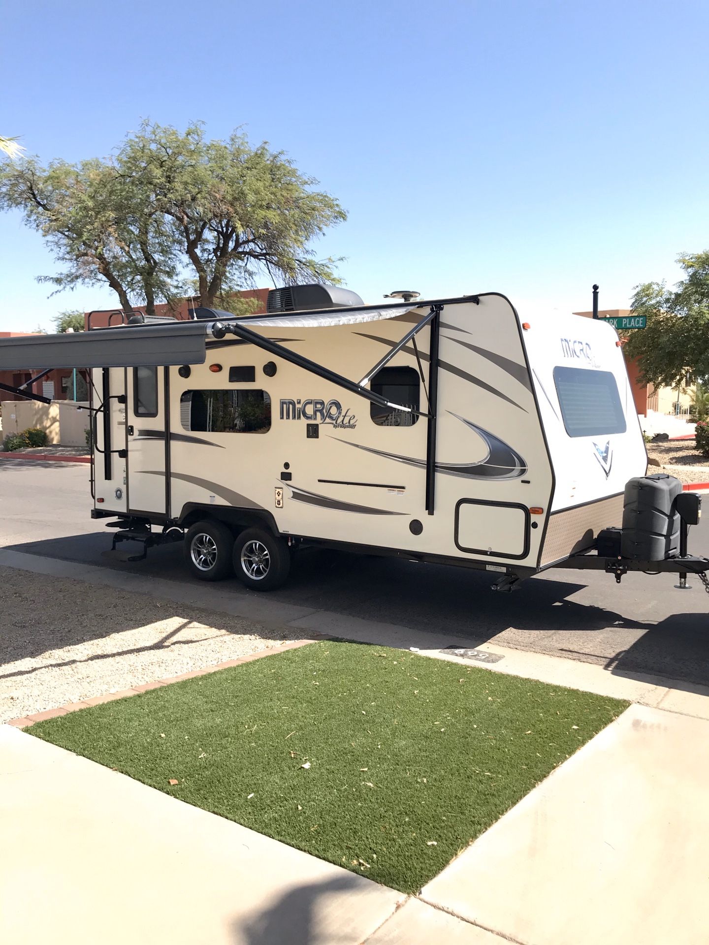 2017 micro light Flagstaff 21 foot.