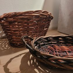 Baskets Used For Photo shoots New Born And/or Small Pets