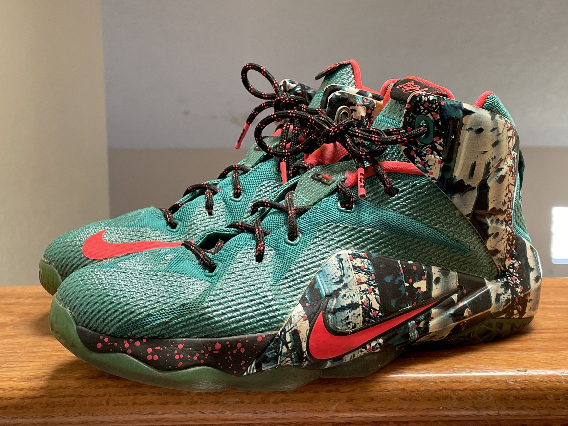 12 Christmas Lebron 12 Akron Birch Nike LeBron 12 Christmas “Akron