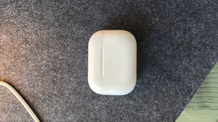 Used AirPod Pro - APPLE