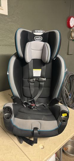 Evenflo Car Seat (expires on 2031)