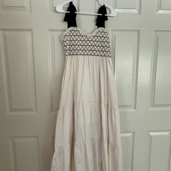 stylish pregnancy dress (beige and black)