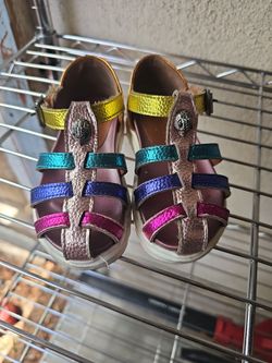 Toddler sandles size 6