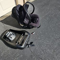 MAXI.COSI Baby Car Seat & Base  Working Great Only  $25