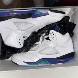 Air Jordan retro 5 - Grape (2025) -  Size:10