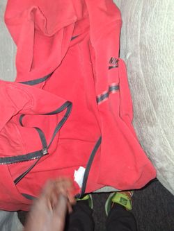 Red nike tech