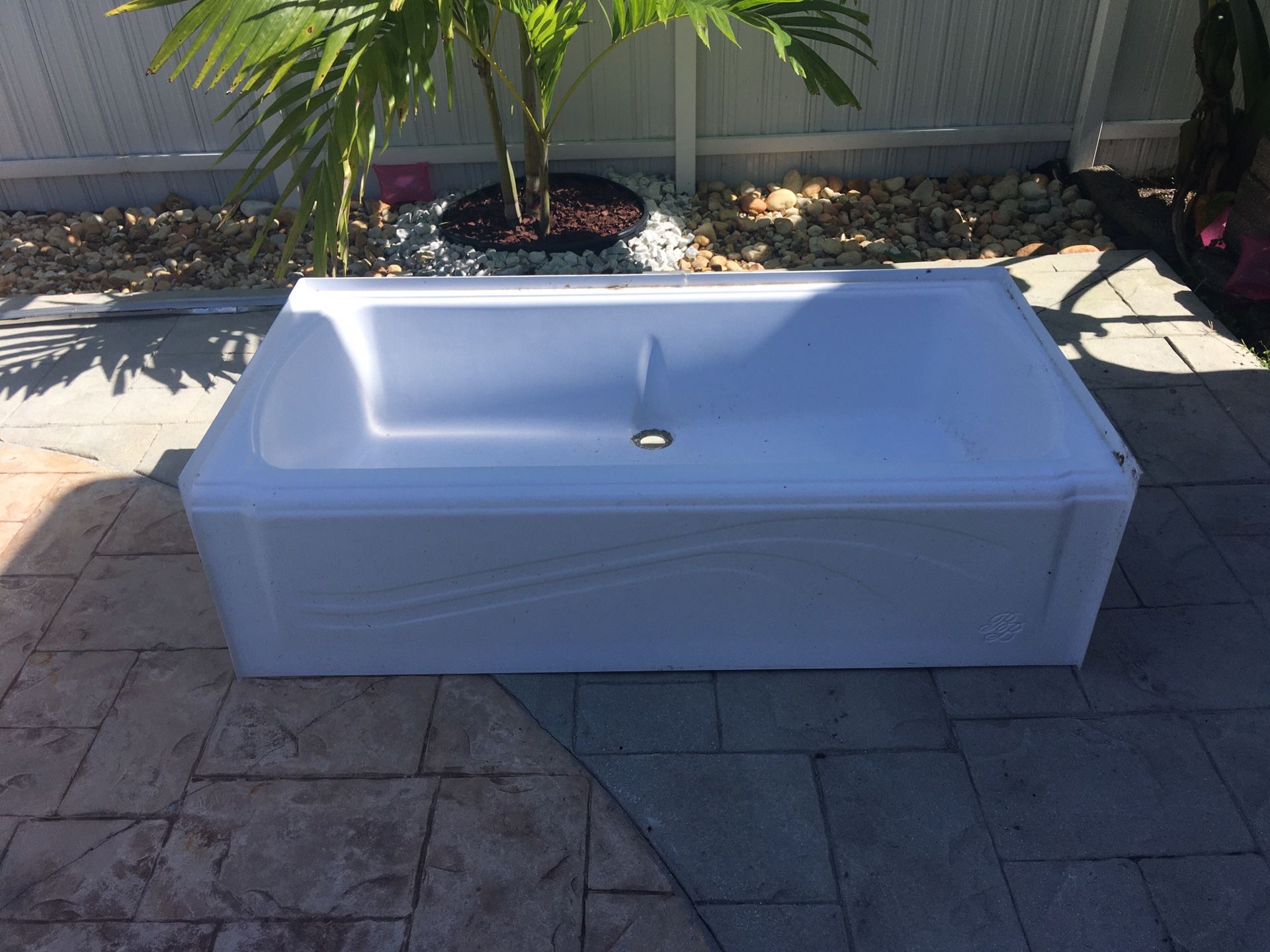 RV motorhomes plastic bathtub