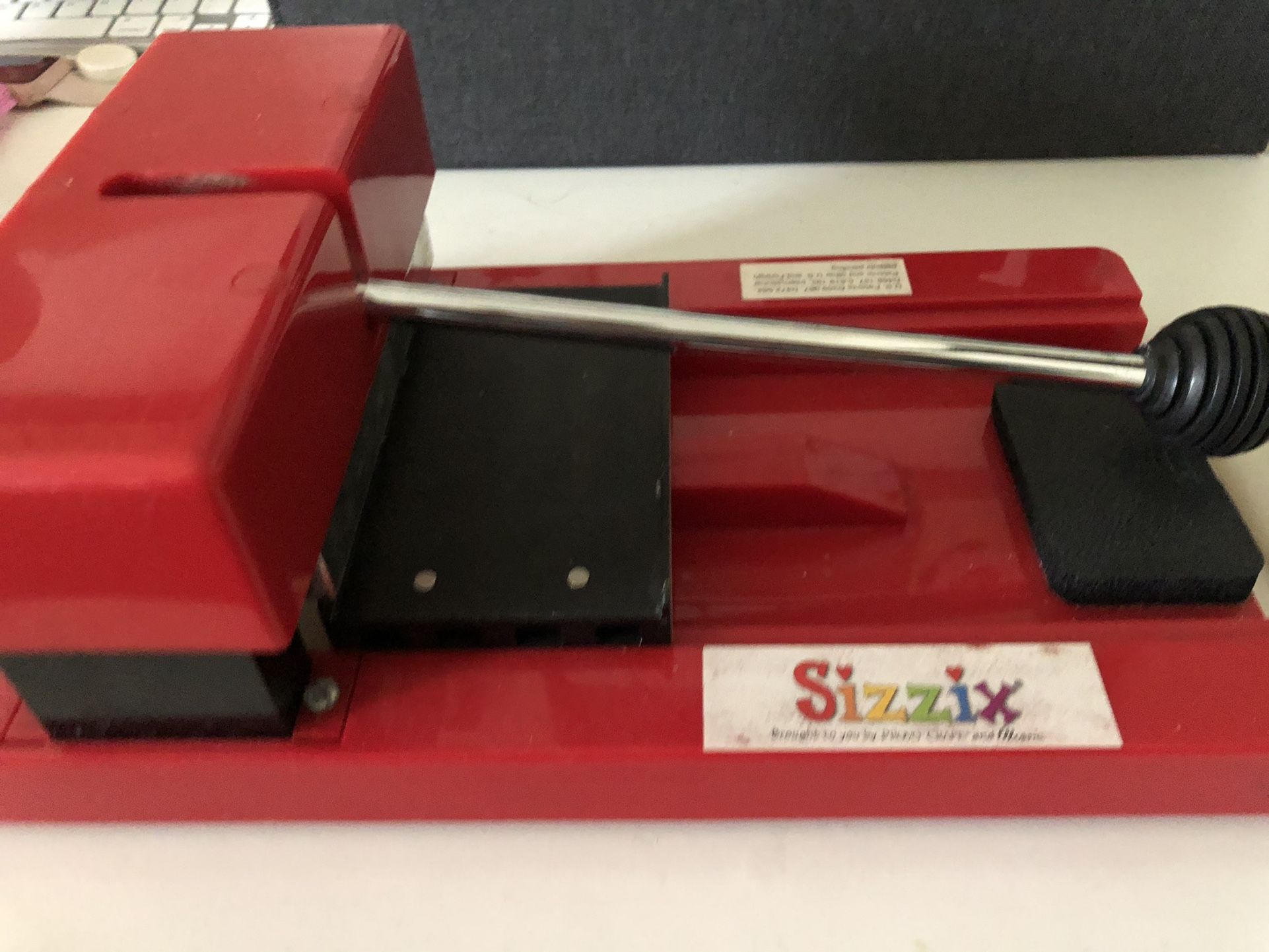 Sizzix Machine With Lollipop Uppercase Alphabet 