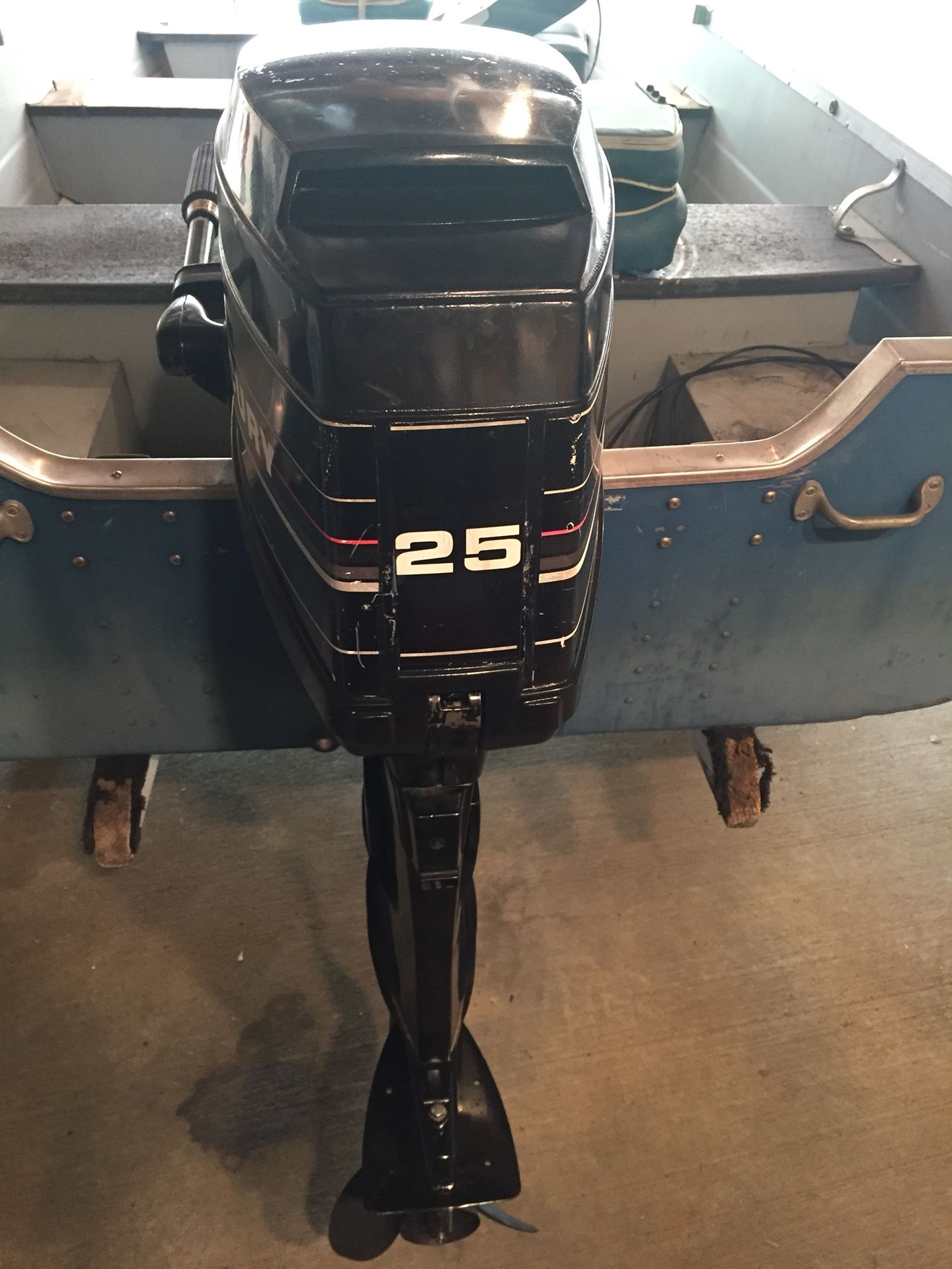 Mercury 25hp Outboard Motor 1987 Electric Start Tiller Long Shaft for Sale in Minocqua, WI OfferUp