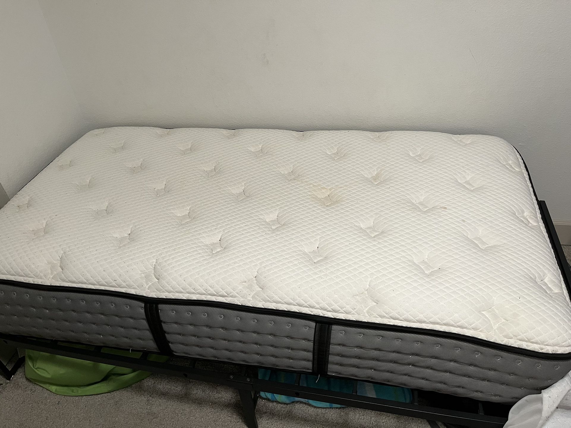 Twin Mattress Good Condition 