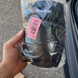 Razor Knee Pads -small 